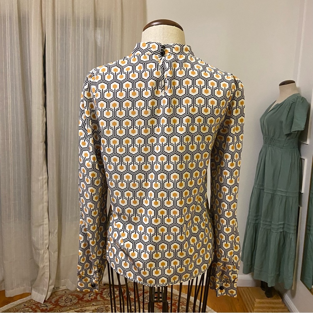 SHEIN | Button Neck Keyhole Back Geo Long Sleeve Top - Picture 5 of 8